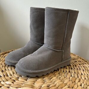 Bearpaw Elle Short Gray Fog Boots